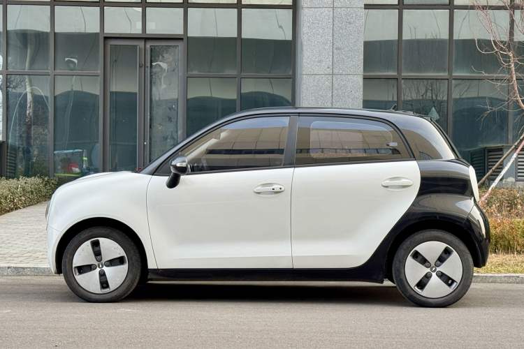 Used ORA Black Cat 2021 301 km Basic Version