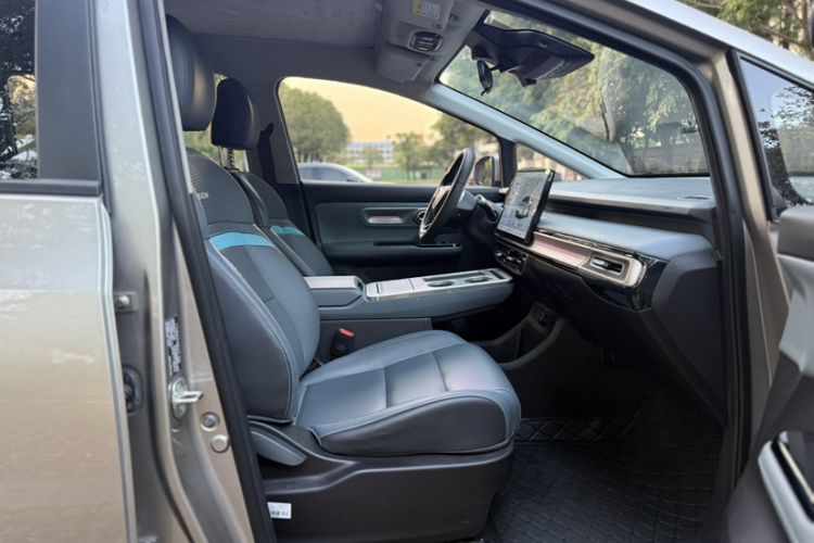 Used AION Y 2022 Plus 70 Smart Edition