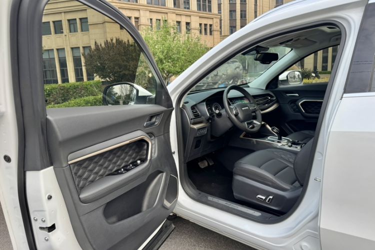 Used Haval H6 2020 1.5 GDIT Automatic Platinum Champion Edition Interior 1