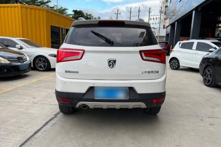 Used Baojun 560 2015 1.8L Manual Elite Edition