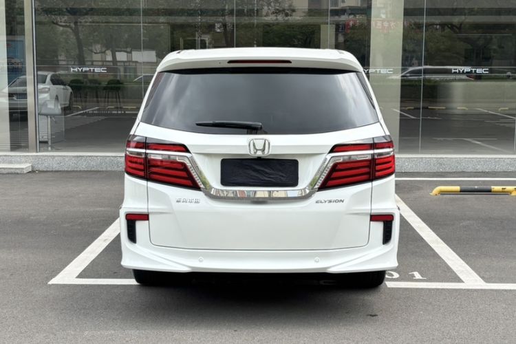 Used Honda Elysion 2016 2.4L Luxury Edition
