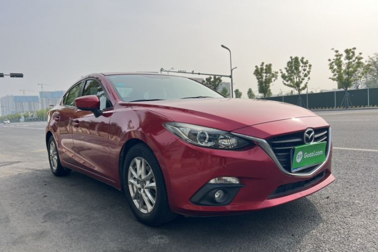 Used Mazda 3 Axela 2014 Sedan 1.5L Automatic Luxury Model Exterior 9