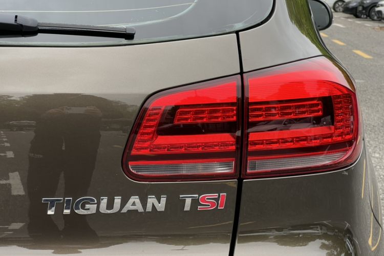 Used Volkswagen Tiguan 2015 1.8TSI Automatic Two-Wheel Drive Luxury Model Exterior 11