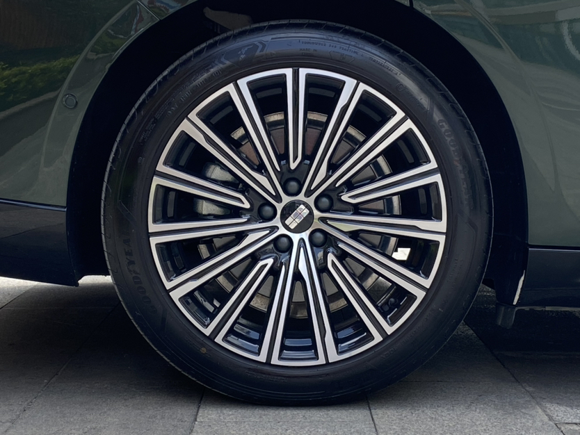Geely Galaxy 8 2025 130km EM-P Starship Edition — снимка 16