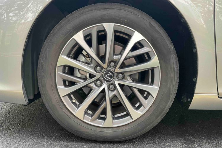 Used Lexus ES 2022 200 Excellence Edition