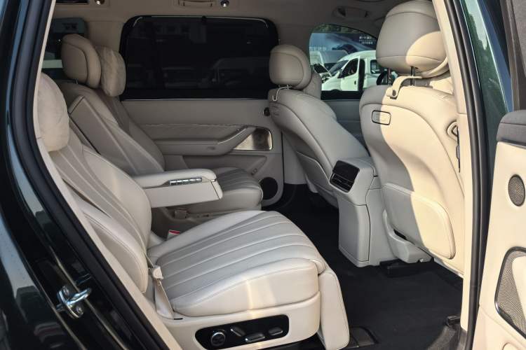 Used Hima AITO M8 2025 Extended-Range Max+ Version 53.4 kWh 6-Seater Edition