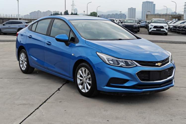 Used Chevrolet Cruze 2017 1.5L Automatic Pioneer Sunroof Edition Exterior 2