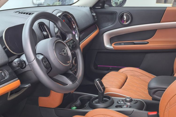 Used MINI Countryman 2022 2.0T COOPER S ALL4 Interior 3