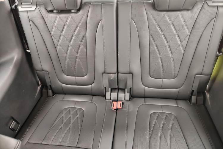 Used Hongqi HS7 PHEV 2024 2.0T PHEV Four-Wheel Drive Flagship Edition 6 Seats