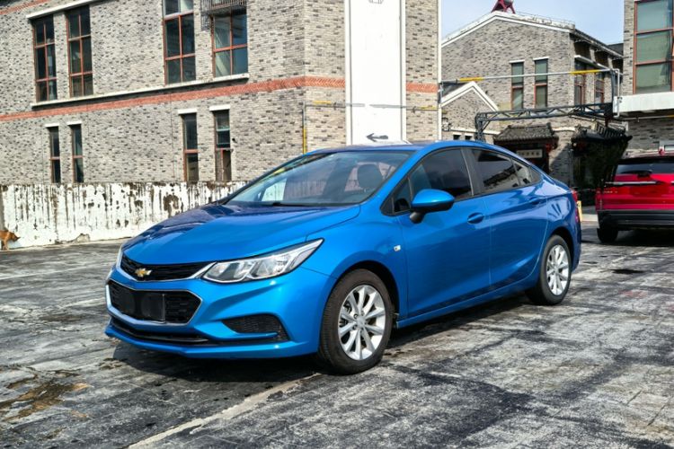 Used Chevrolet Cruze 2017 1.5L Automatic Pioneer Sunroof Edition