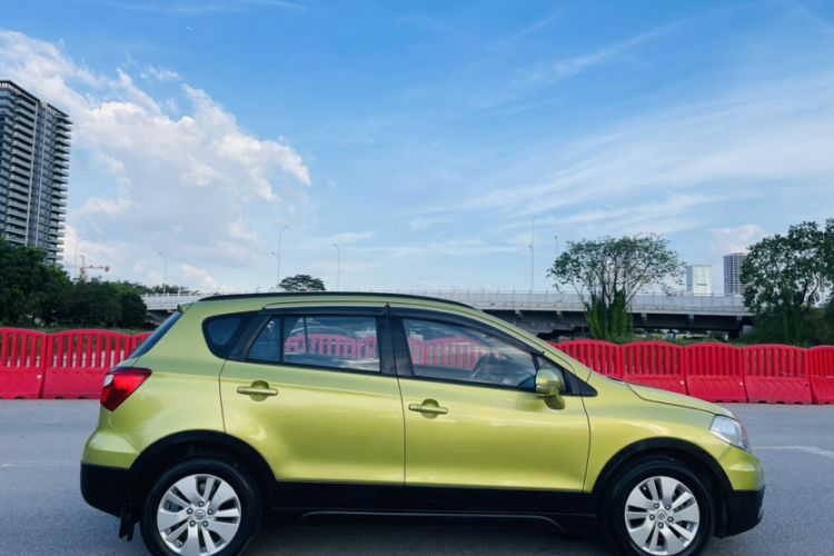 Used Suzuki S-Cross 2014 1.6L CVT Two-Wheel Drive Entry Model