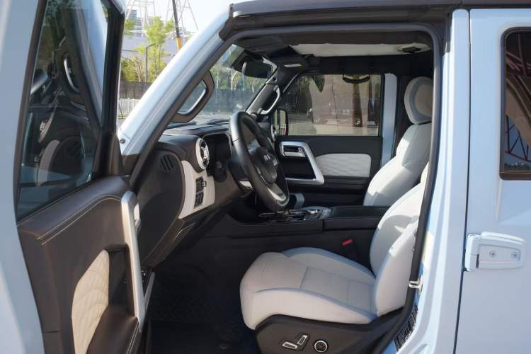 Used BAIC Off-Road BJ40 2021 2.0D Automatic Four-Wheel Drive Blade Hero Edition Adventurer Type