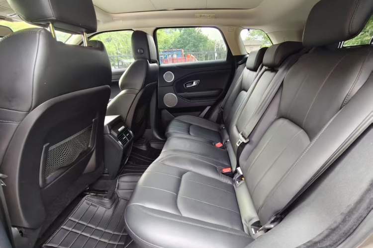 Used Land Rover Range Rover Evoque 2016 2.0T SE Smart Glow Edition
