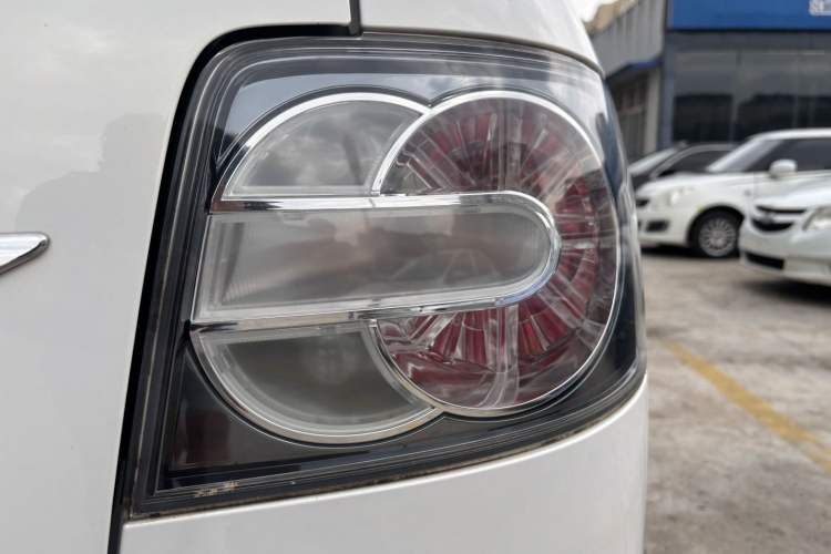 Used Mazda CX-7 2014 2.5L 2WD Luxury Edition
