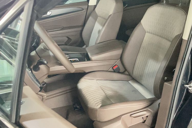 Used Volkswagen Viloran 2024 330TSI Business Edition