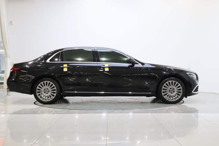 Used Mercedes-Benz E-Class 2021 Restyled E 300 L Luxury Edition Exterior 7