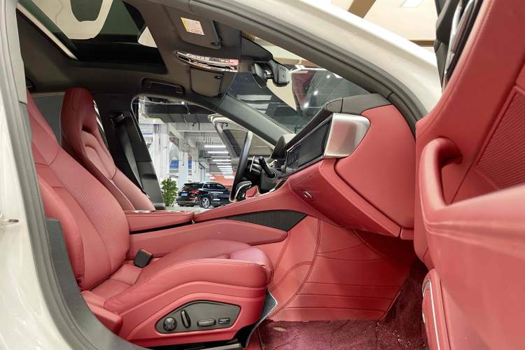 Used Porsche Panamera 2023 Facelifted Panamera 2.9T Platinum Edition