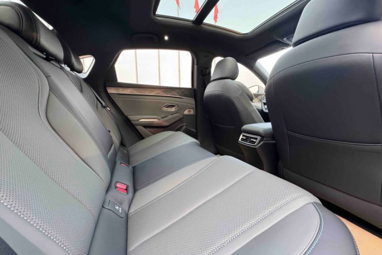 Used BYD Qin L 2025 DM-i Smart Drive 120KM Superior Model Interior 9