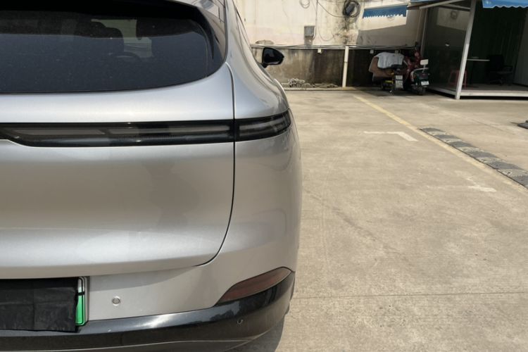 Used XPeng G6 2023 580 Long-Range Pro Exterior 10