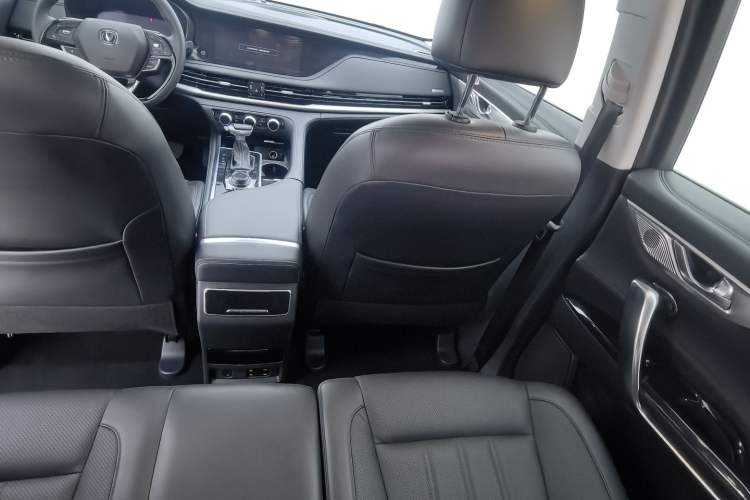 Used Changan CS95 2021 2.0T Two-Wheel Drive Luxury Version