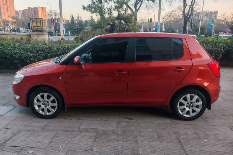 Used Skoda Fabia 2012 1.4L Automatic Crystal Edition