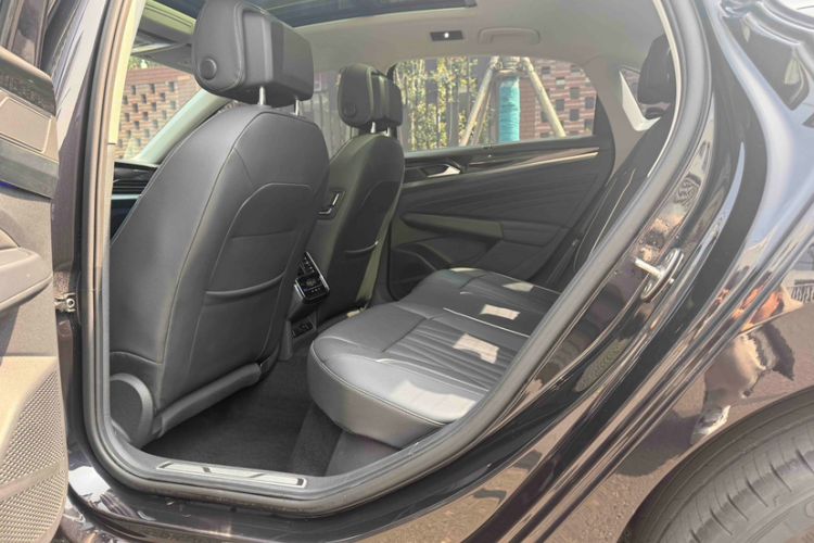 Used Volkswagen Passat 2022 330TSI Starry Luxury Edition