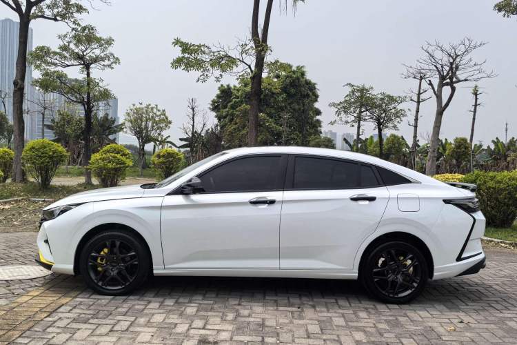 Used Dongfeng Aeolus Yixuan 2023 Mach Edition 1.5T Automatic Pursuit Rider Version
