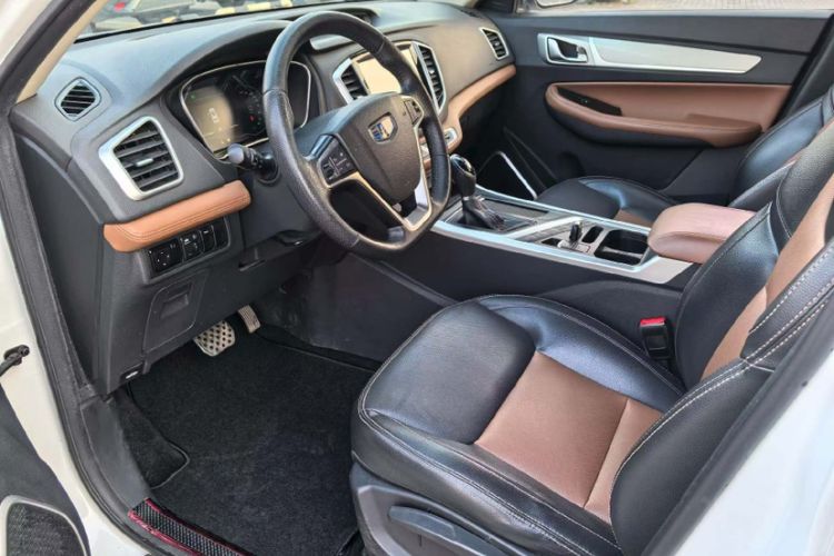 Used Geely Auto Vision X6 2018 1.4T CVT 4G Connected Luxury Version Interior 1