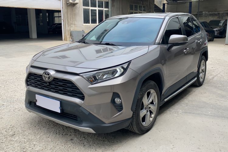 Used Toyota RAV4 2020 2.0L CVT Two-Wheel Drive Fashion Edition