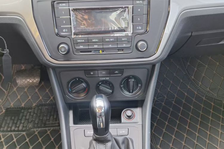 Used Volkswagen Lavida 2019 Lavida Start 1.5L Automatic Trendy Version China VI Standard