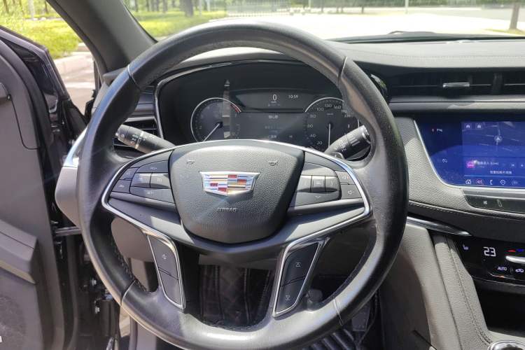 Used Cadillac XT5 2021 2.0T Two-Wheel Drive Luxury Version