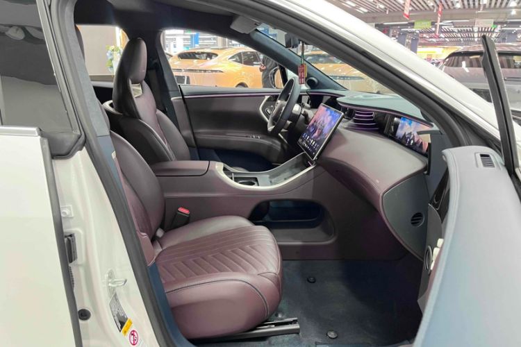 Used Avatr 11 2023 Harmony 116° Rear-Wheel Drive Version