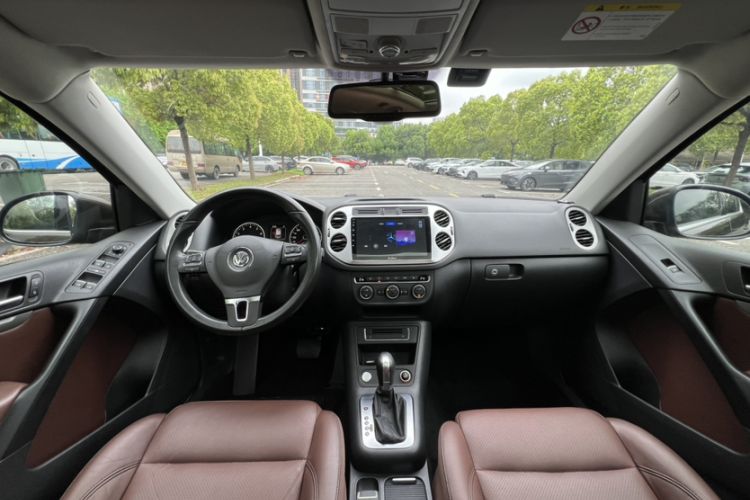 Used Volkswagen Tiguan 2015 1.8TSI Automatic Two-Wheel Drive Luxury Model Interior 2