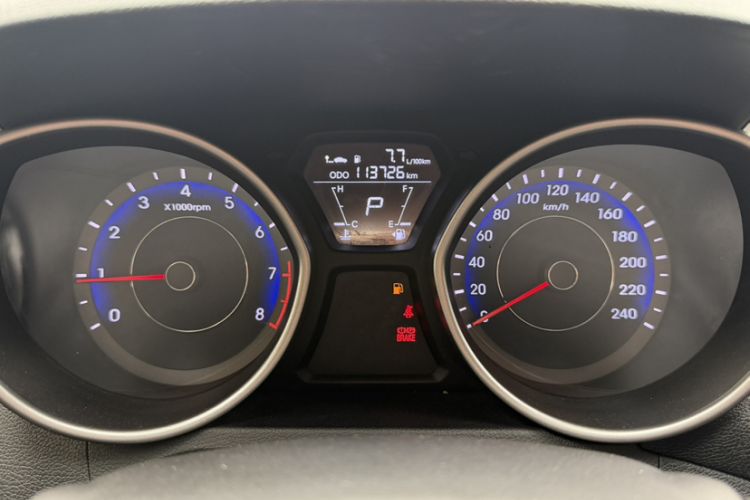 Used Hyundai Elantra (5th Generation / Langdong) 2016 1.6L Automatic Smart Version