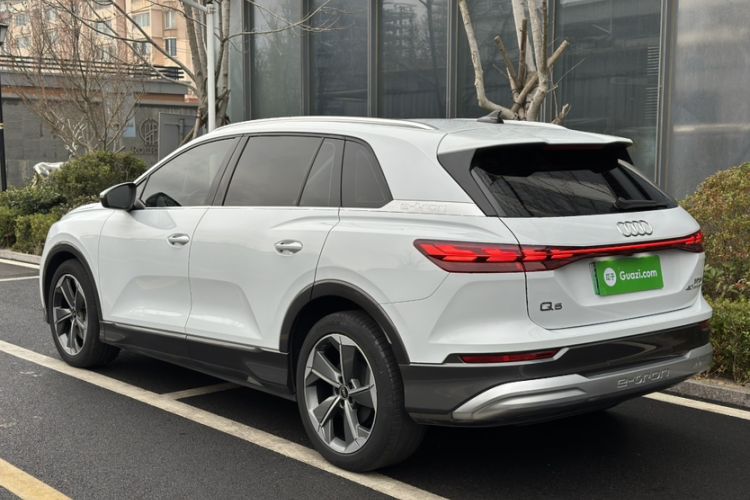 Used Audi Q5 e-tron 2022 40 e-tron Starry Edition Luxury Package Exterior 1