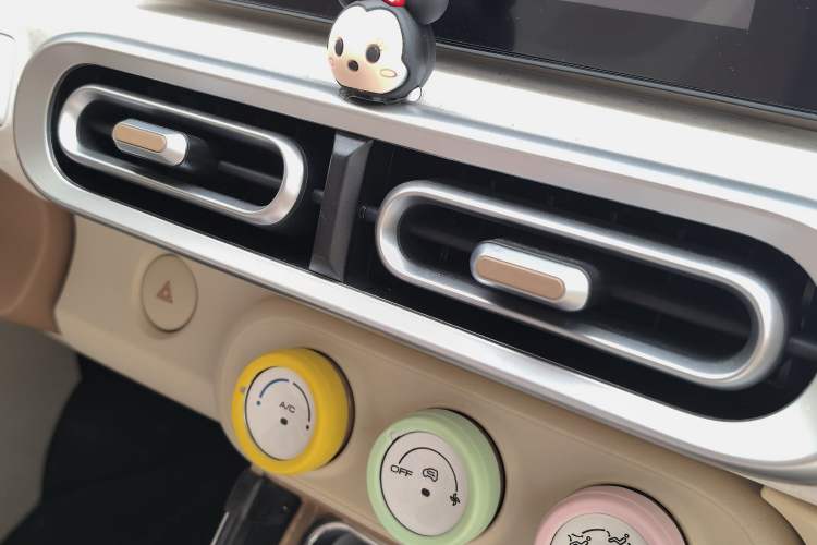 Used Wuling Hongguang MINIEV 2024 3rd Generation 215km Advanced Version