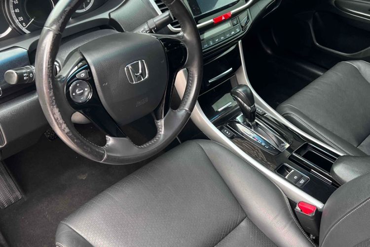Used Honda Accord 2016 2.0L Elite Edition
