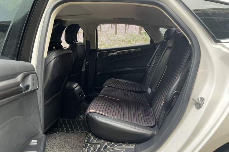 Used Ford Mondeo 2018 EcoBoost 200 Intelligent Control Luxury Model China V Standard