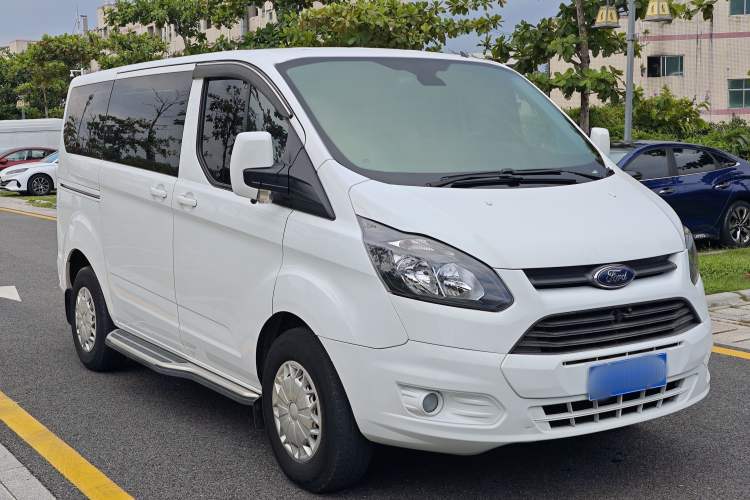 Used Ford Transit 2020 2.0T Diesel Multi-Function Commercial Vehicle Mid-Chassis Low-Roof Design with Dual Rear Doors Emission Standard China V