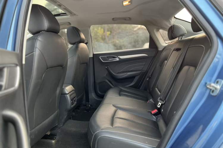 Used Roewe i6 2018 20T Automatic Internet Smart Edition
