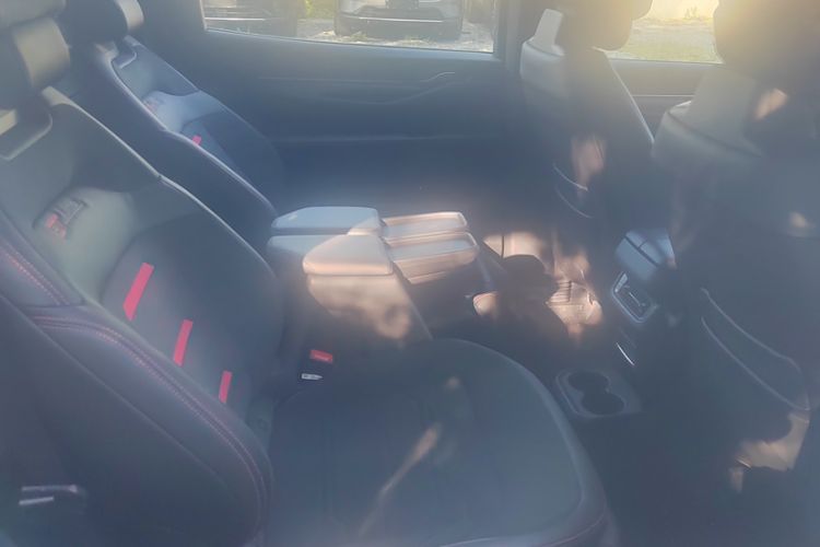 Used Ford Edge 2023 Ford Explorer L 2.0T EcoBoost E-Hybrid Four-Wheel Drive 7-Seater ST-Line