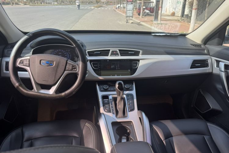 Used Geely Auto Emgrand X7 Sport 2018 1.8TD Automatic Two-Wheel Drive Smart Connect 4G Internet Edition
