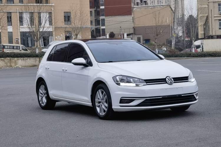 Used Volkswagen Golf 2018 230TSI Automatic Comfort Model
