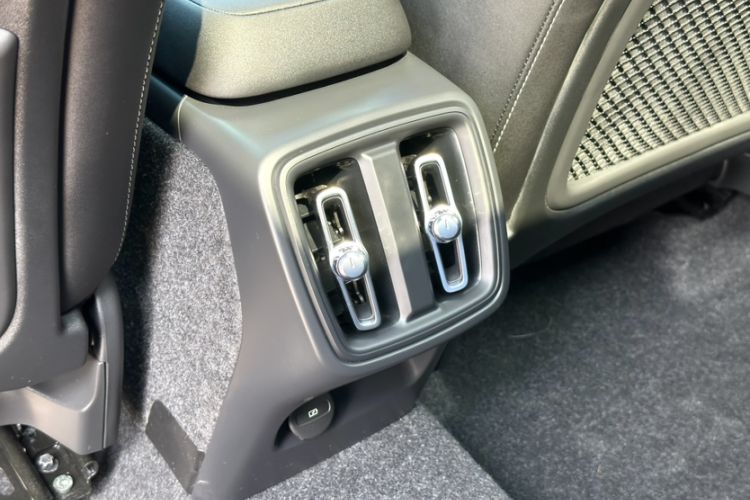 Used Volvo XC40 2023 B3 Zhiyuan Luxury Edition
