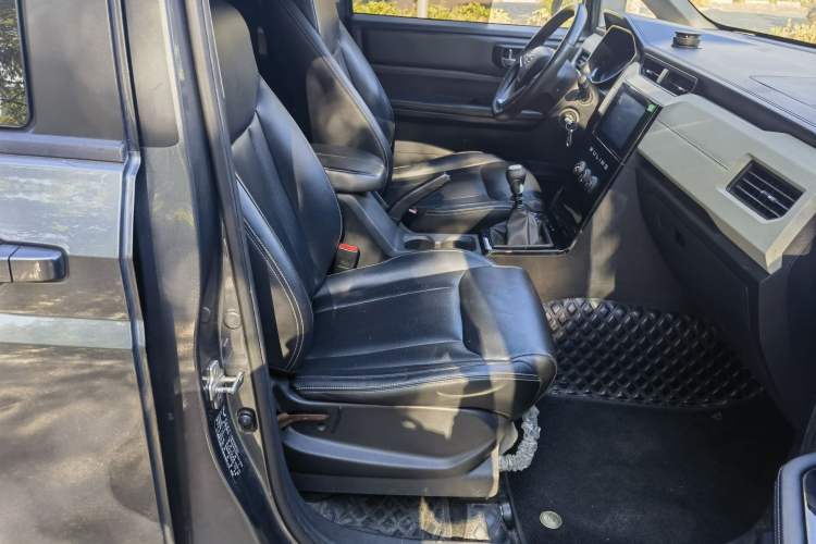 Used Wuling Zhengcheng 2021 1.5T Manual Luxury Version
