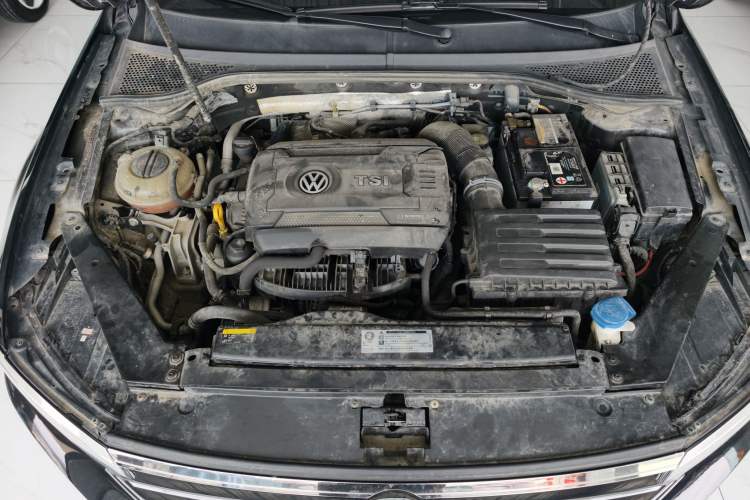 Used Volkswagen Magotan 2018 330TSI DSG Advanced Model Interior 5