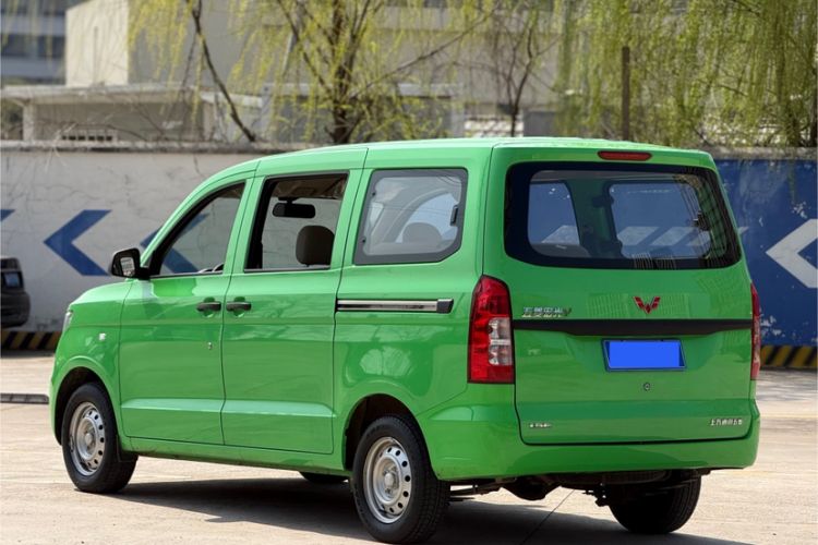 Used Wuling Hongguang V 2022 1.5L Jingqu Edition Electric-Assist LAR
