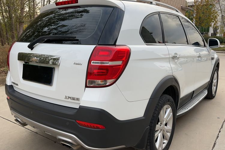 Used Chevrolet Captiva 2017 2.4L 4x4 Flagship Edition 7-Seater