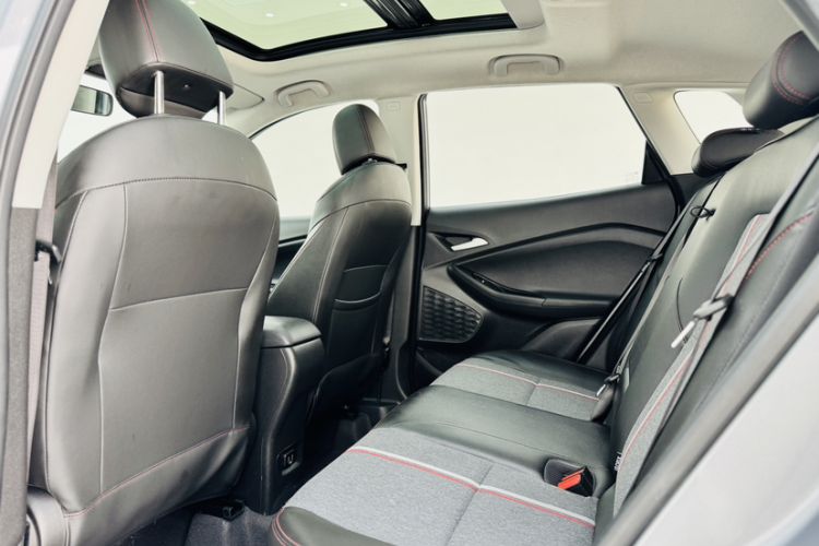 Used Chevrolet Trax 2019 Redline 325T Automatic Fun Edition China VI Standard Interior 2