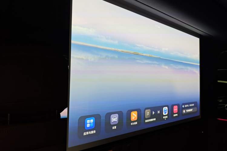 Used Hima AITO M8 2025 Extended-Range Ultra Version 53.4 kWh 6-Seater Edition Interior 8